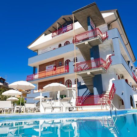 Hotel Alexander Giardini Naxos Esterno foto