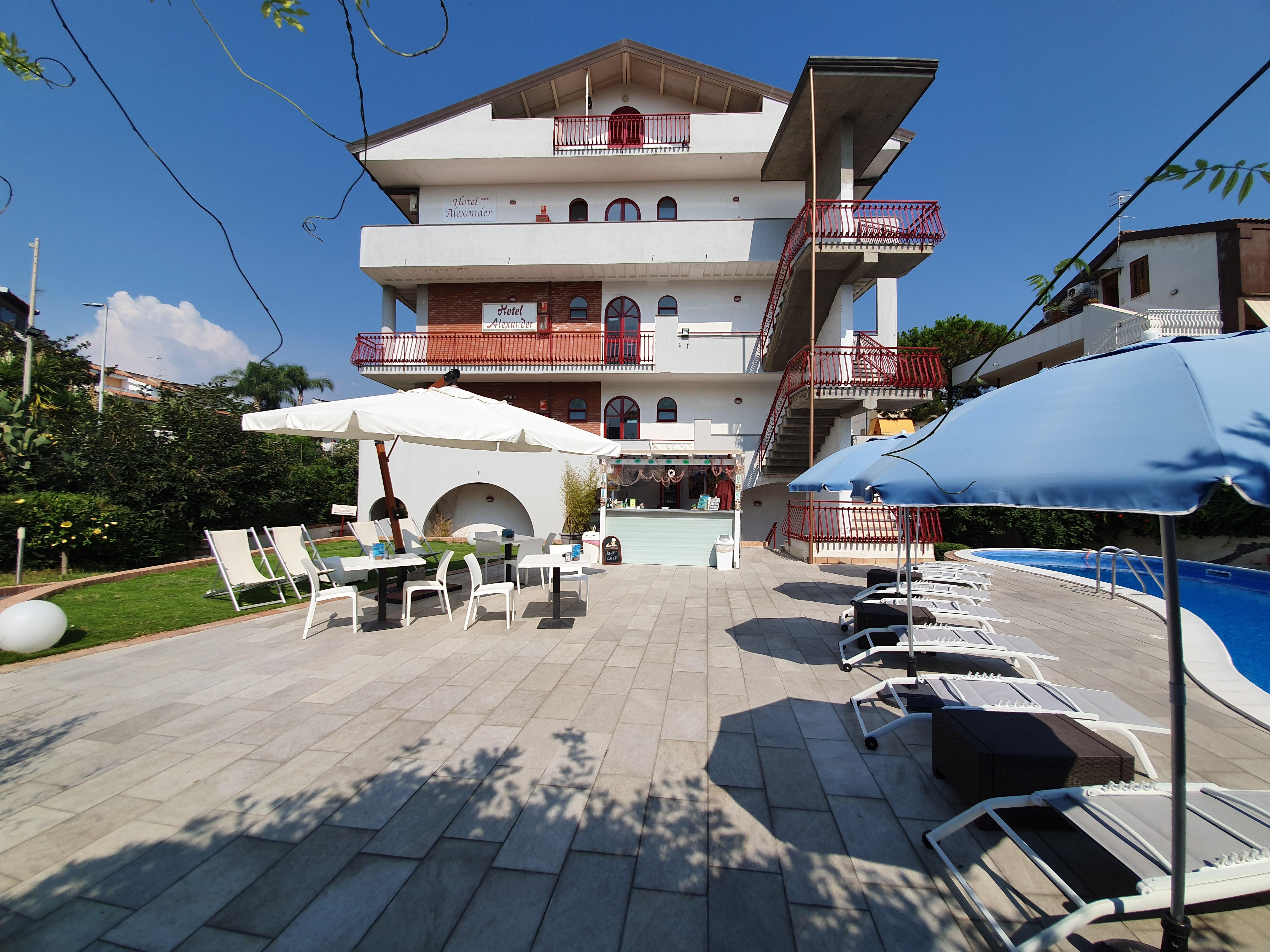 Hotel Alexander Giardini Naxos Esterno foto