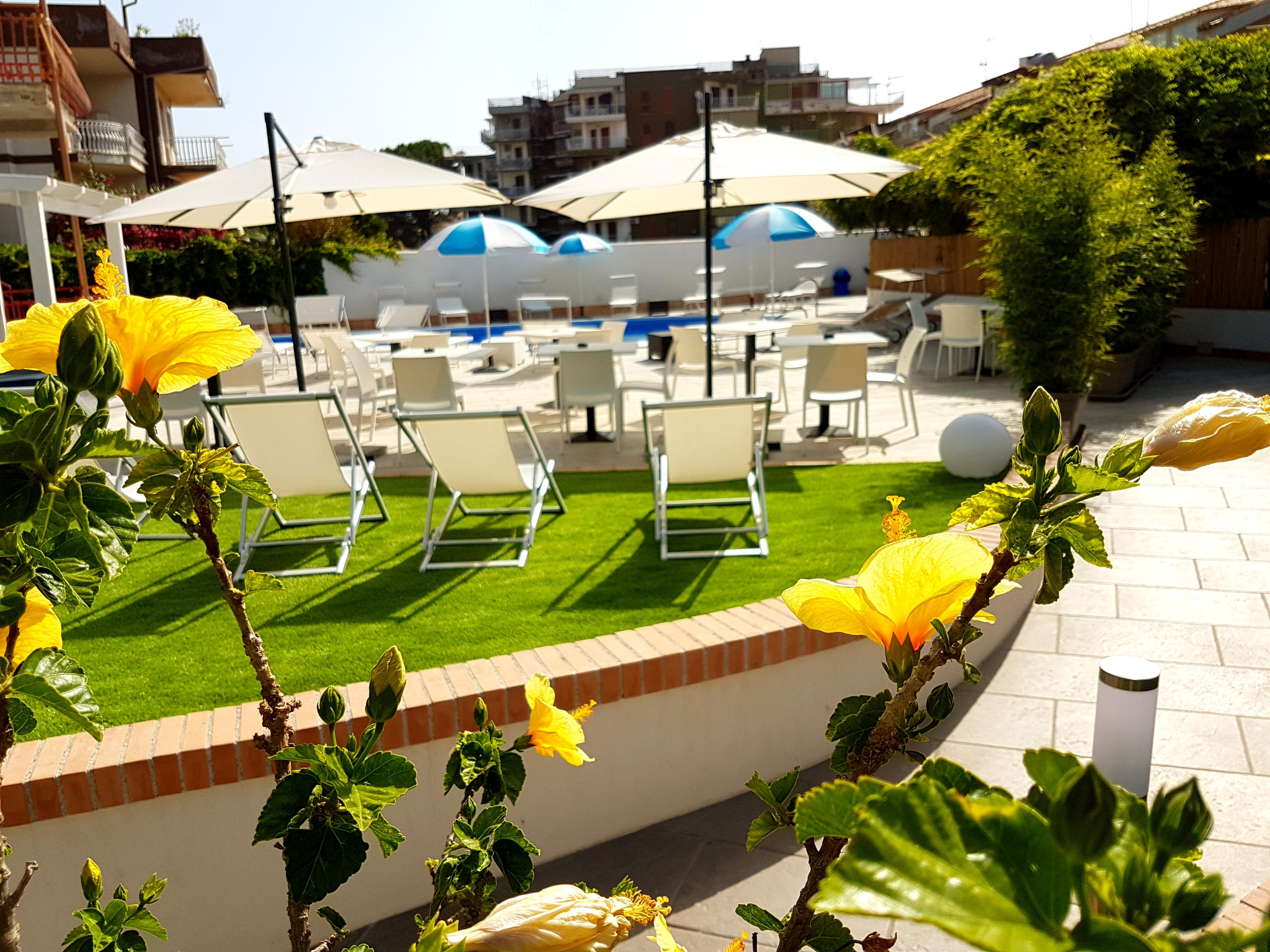 Hotel Alexander Giardini Naxos Esterno foto
