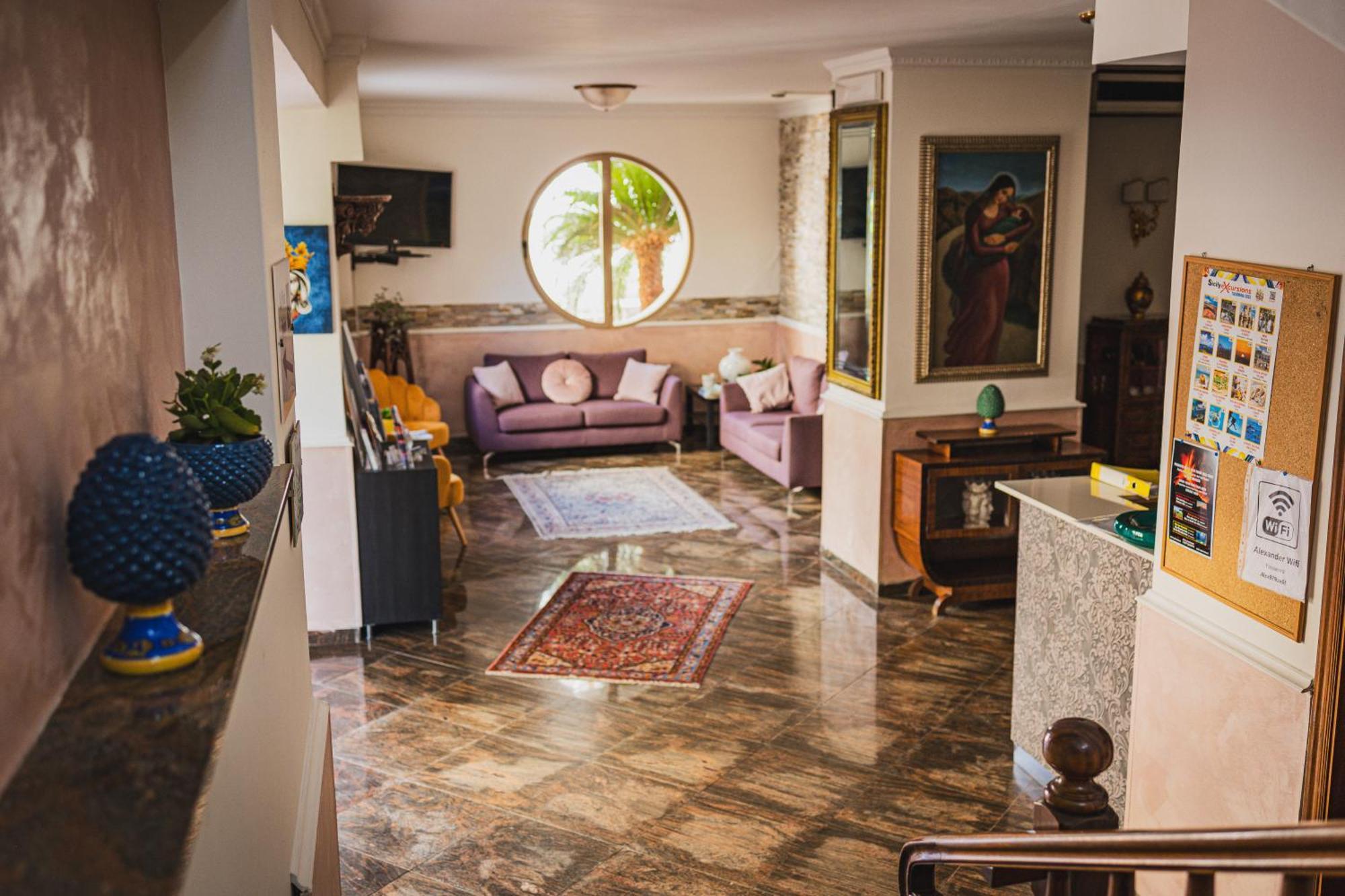 Hotel Alexander Giardini Naxos Esterno foto