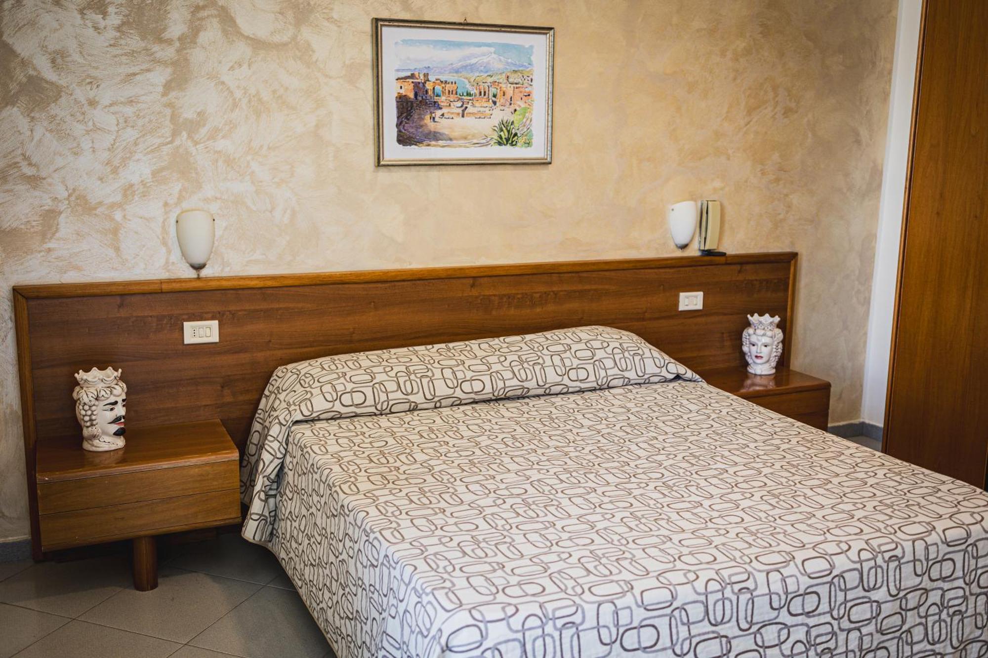 Hotel Alexander Giardini Naxos Esterno foto