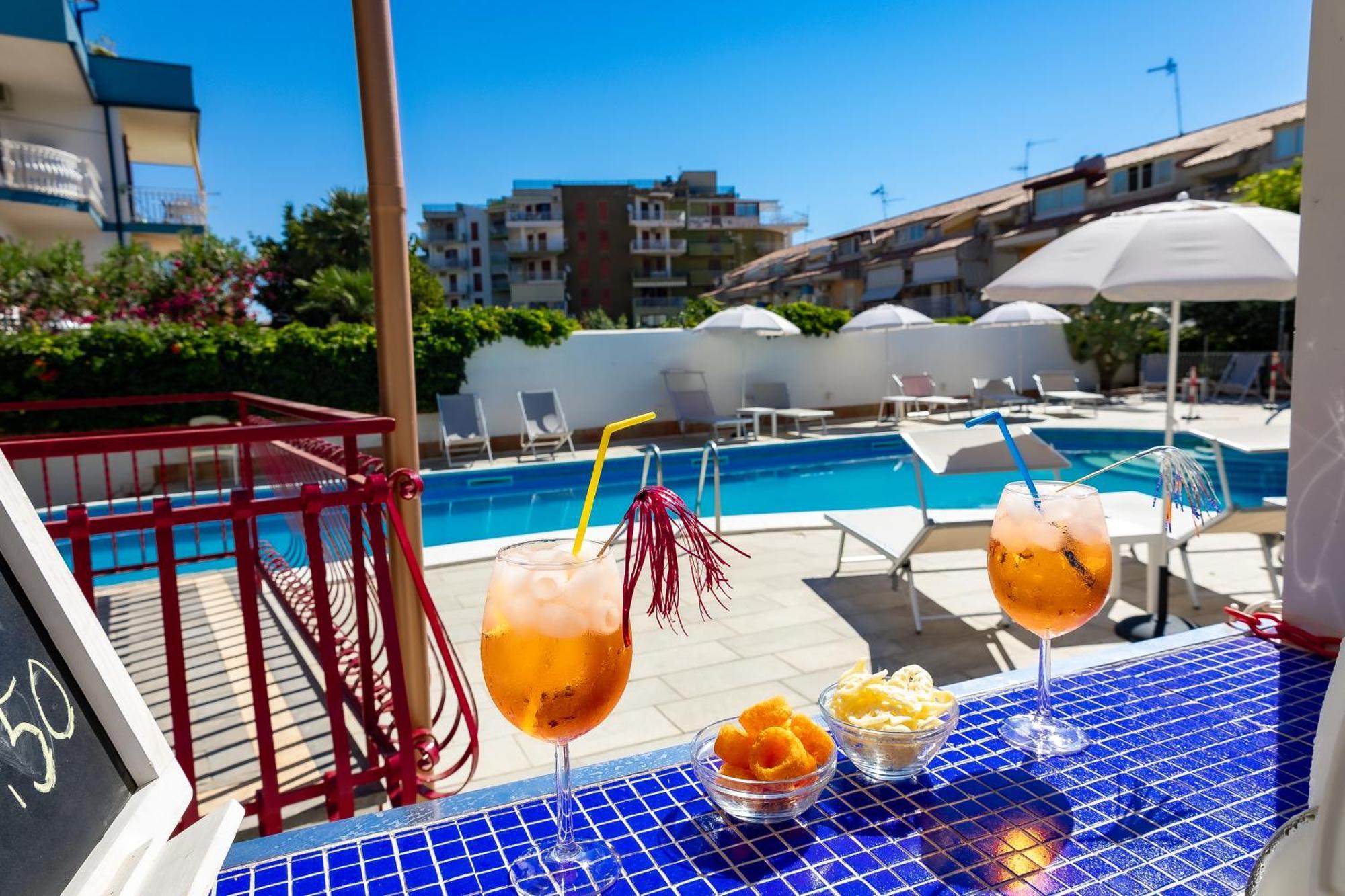 Hotel Alexander Giardini Naxos Esterno foto